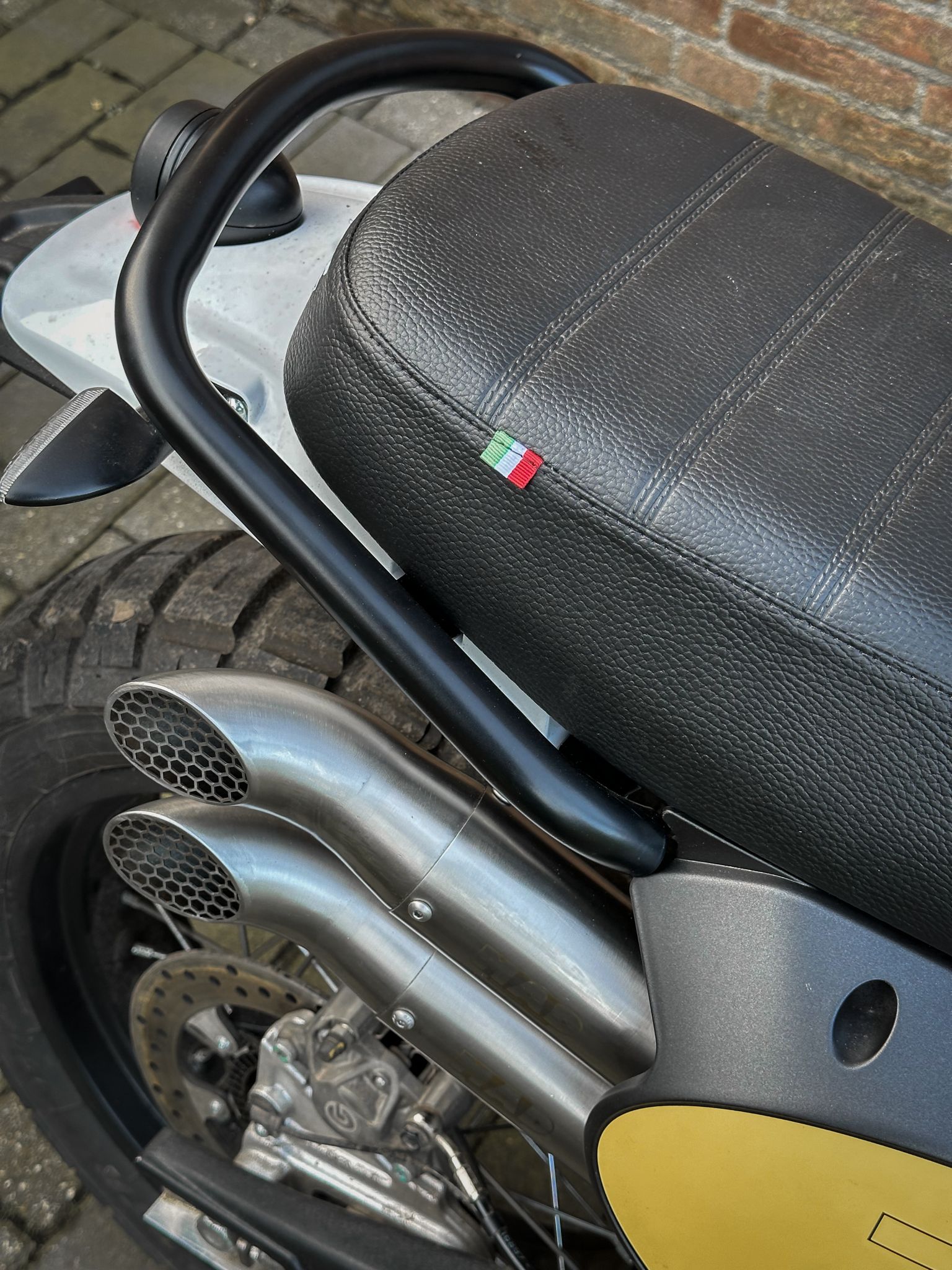 Fantic 700 exhaust - MAD Exhausts