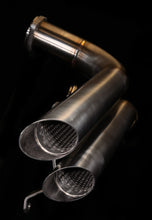 Load image into Gallery viewer, Parallel Thunder Exhaust for Kawasaki Vulcan - MAD Exhausts