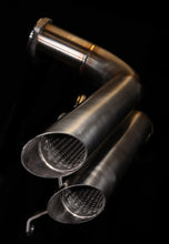 Bild in Galerie-Viewer laden, Parallel Thunder Exhaust for Kawasaki Vulcan - MAD Exhausts