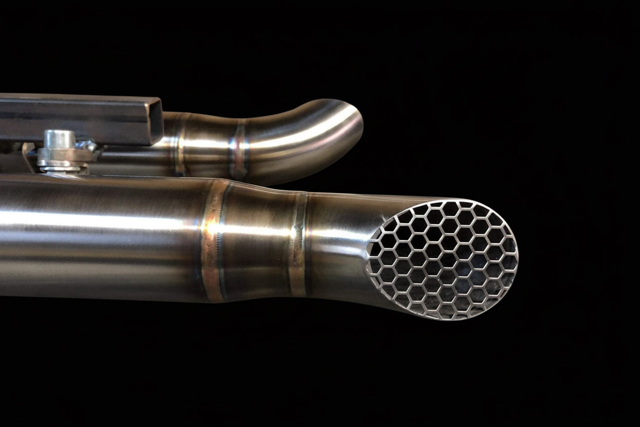 BMW R18 Exhaust Two Smoking Barrels - MAD Exhausts