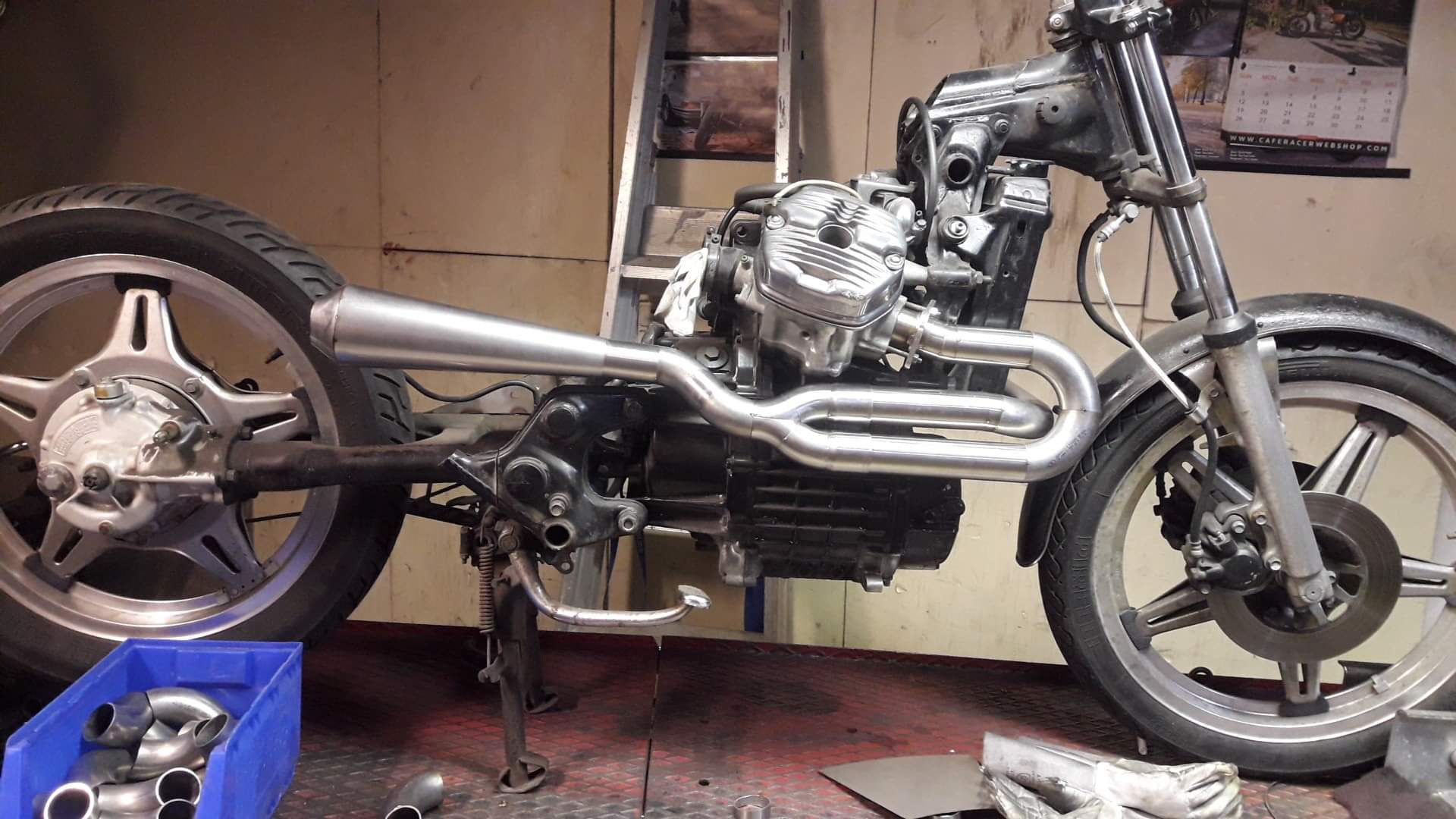 Honda CX GL Scrambler 2 in 1 system - MAD Exhausts