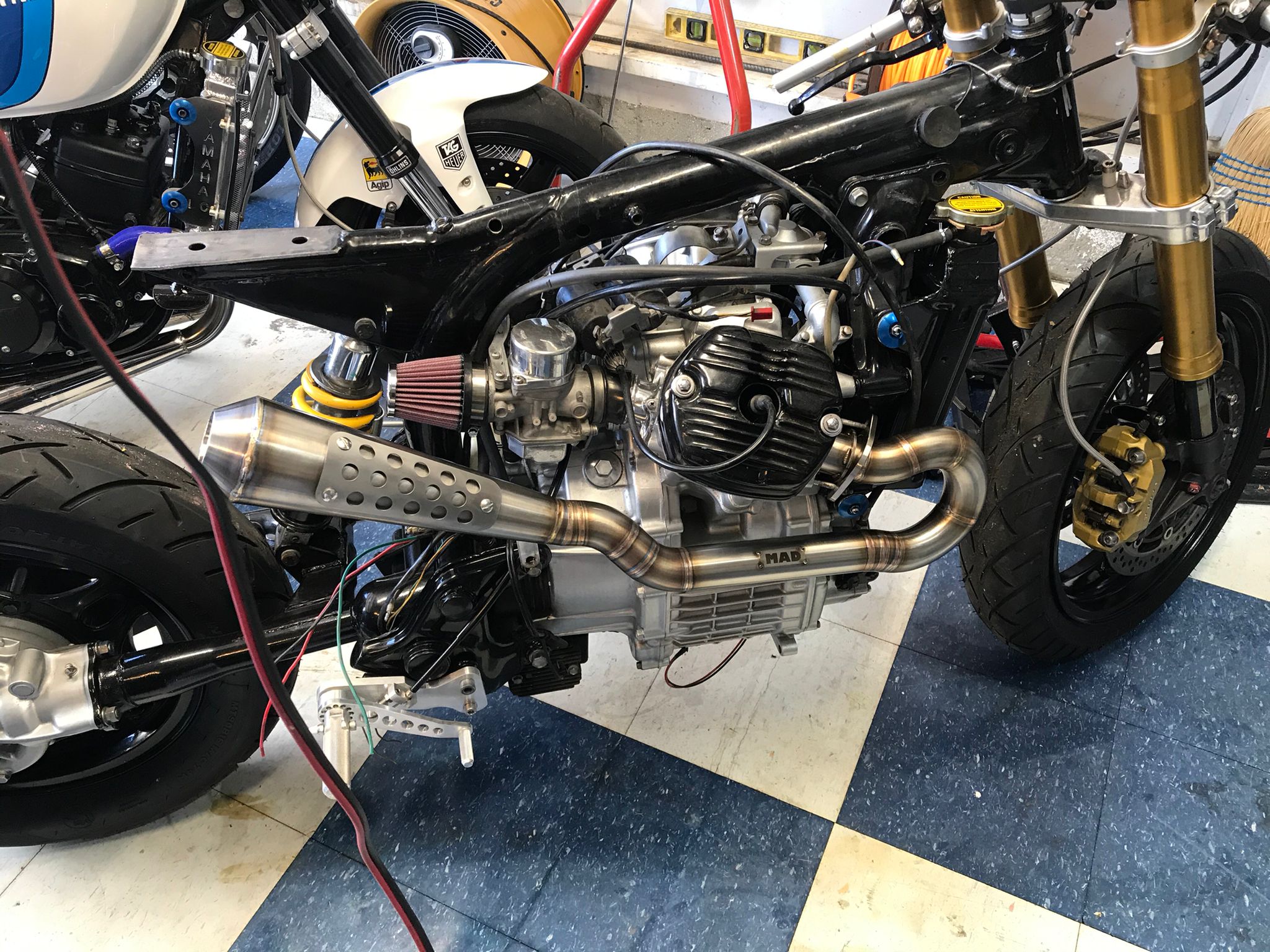 Honda CX GL Scrambler 2 in 2 exhaust - MAD Exhausts