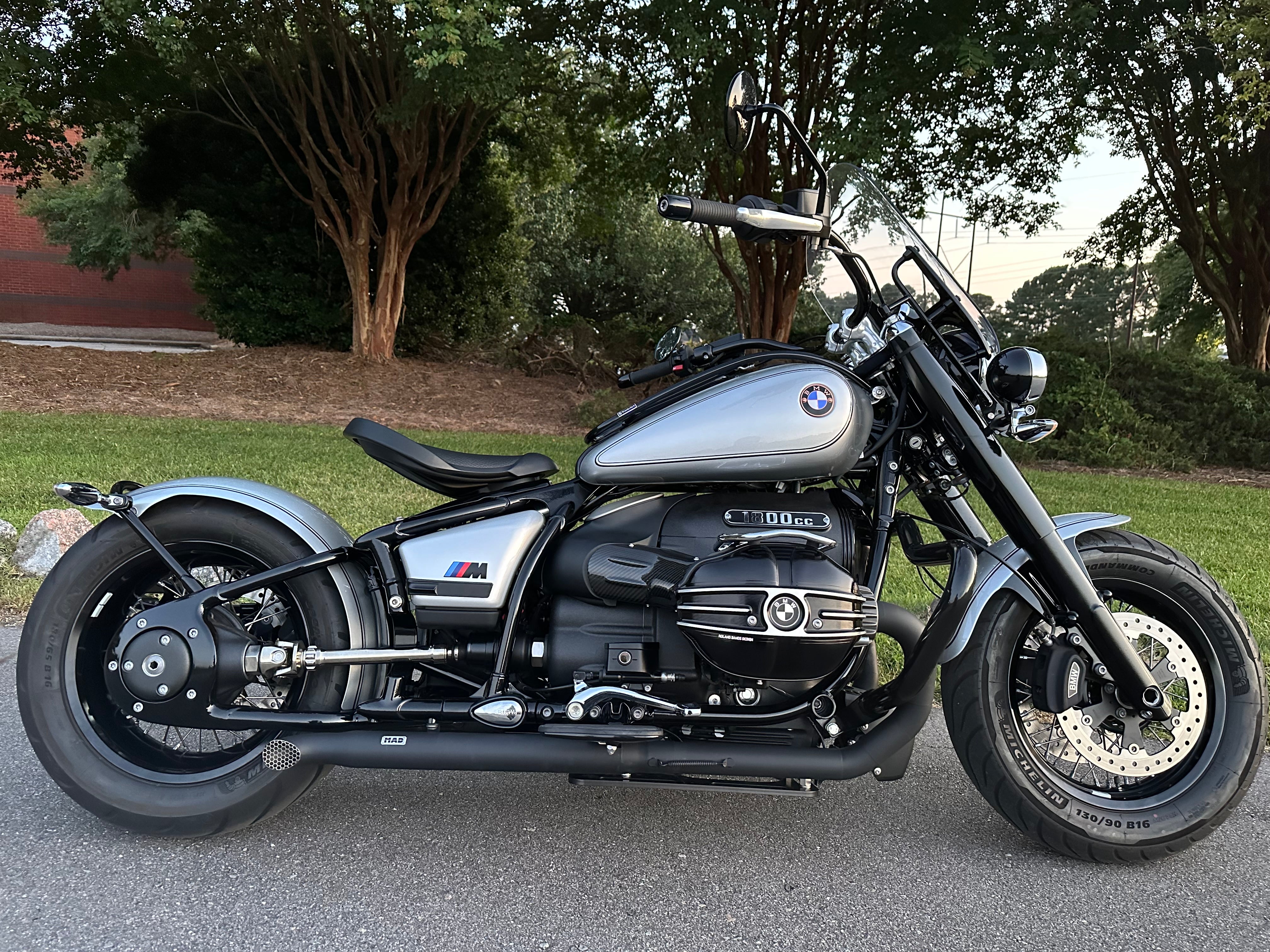 BMW R18 Exhaust Two Smoking Barrels - MAD Exhausts