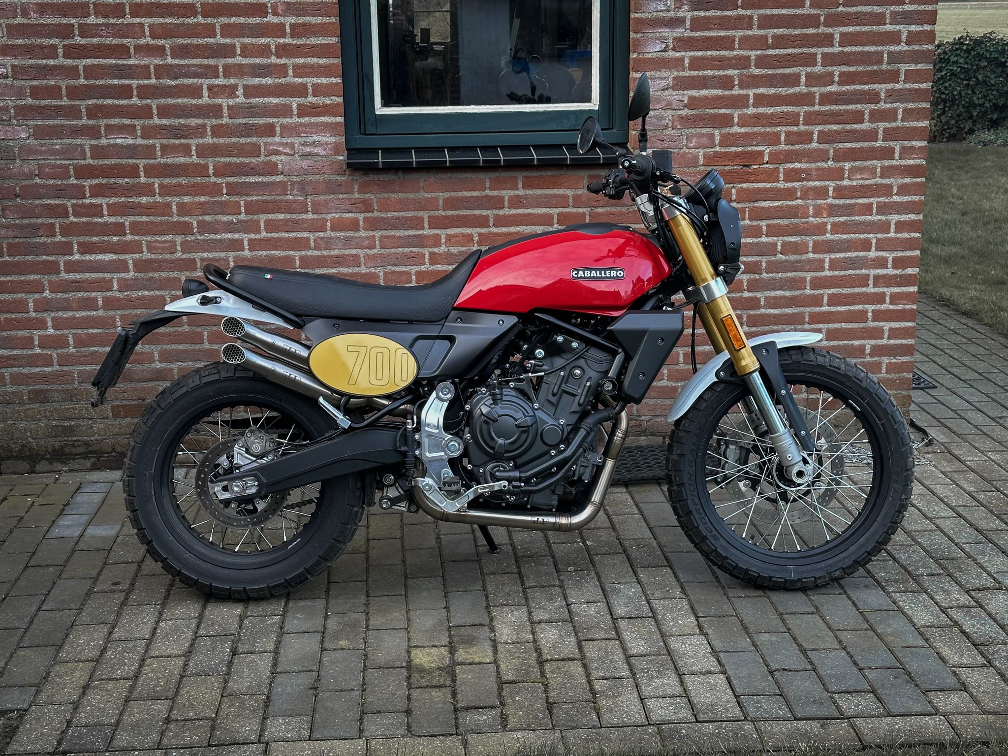 Fantic 700 exhaust - MAD Exhausts
