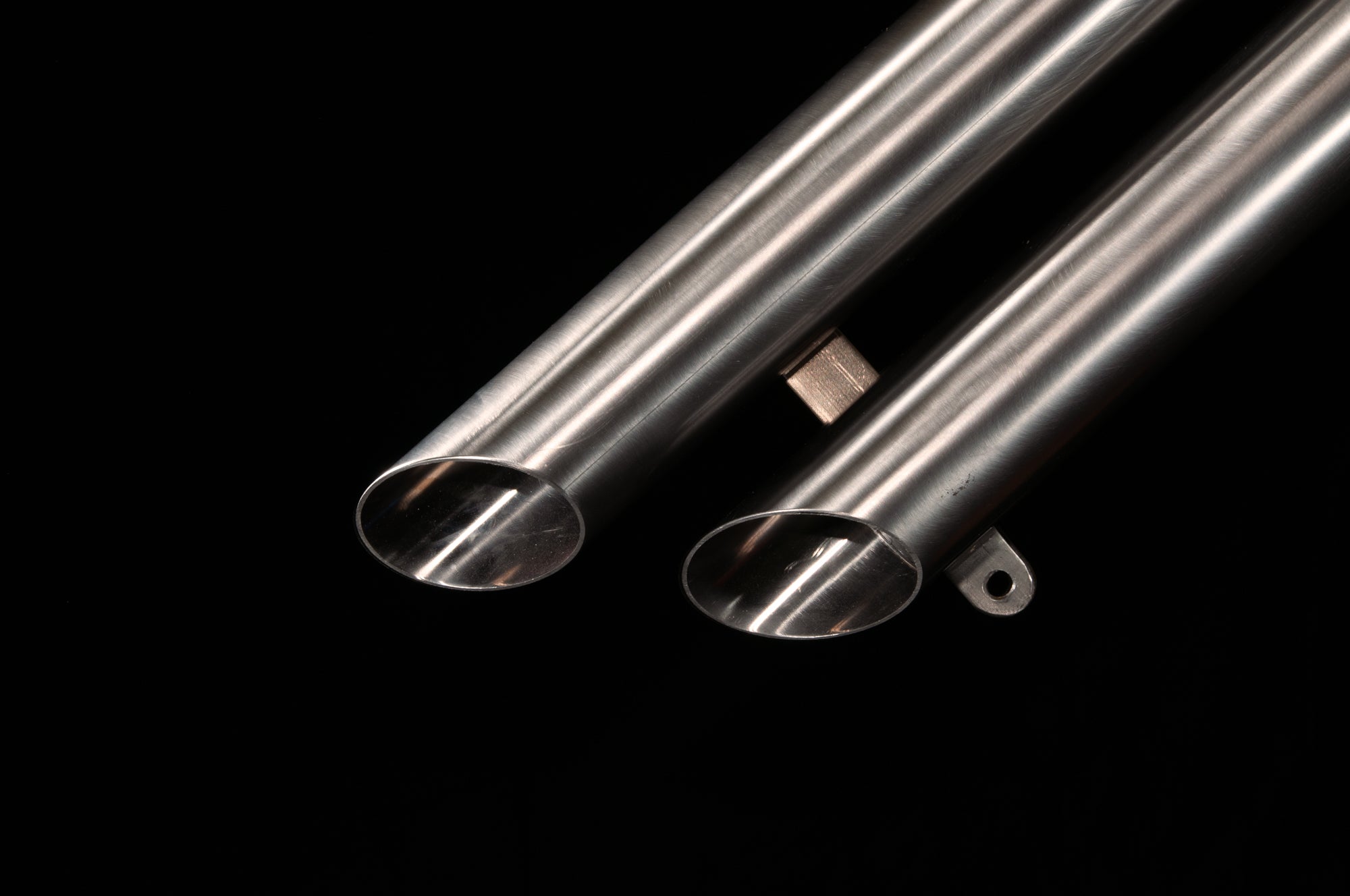 Parallel Thunder Exhaust for Kawasaki Vulcan - MAD Exhausts