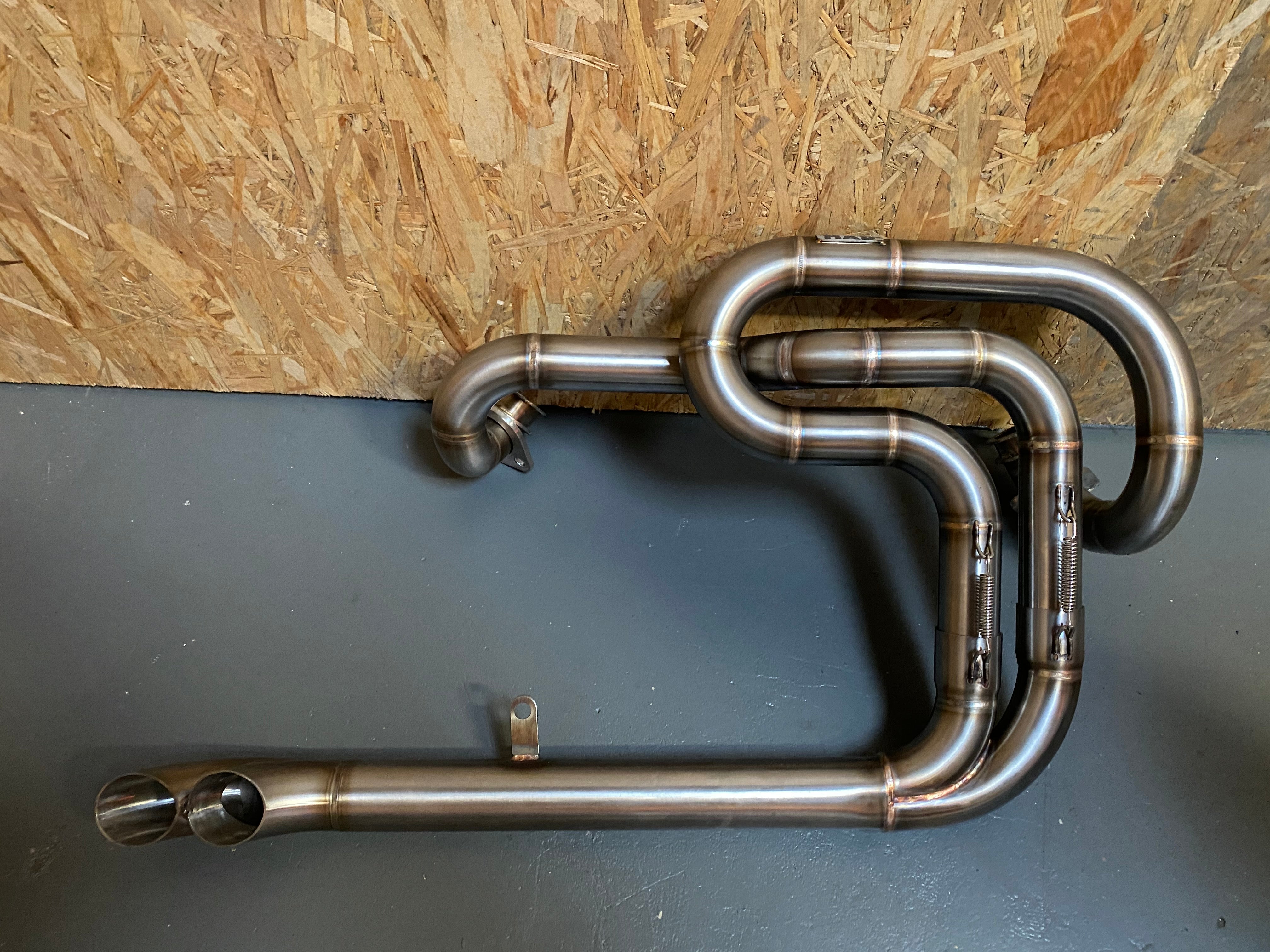 Yamaha XV750, XV920, TR1 Design exhaust  (ex. VAT) - MAD Exhausts