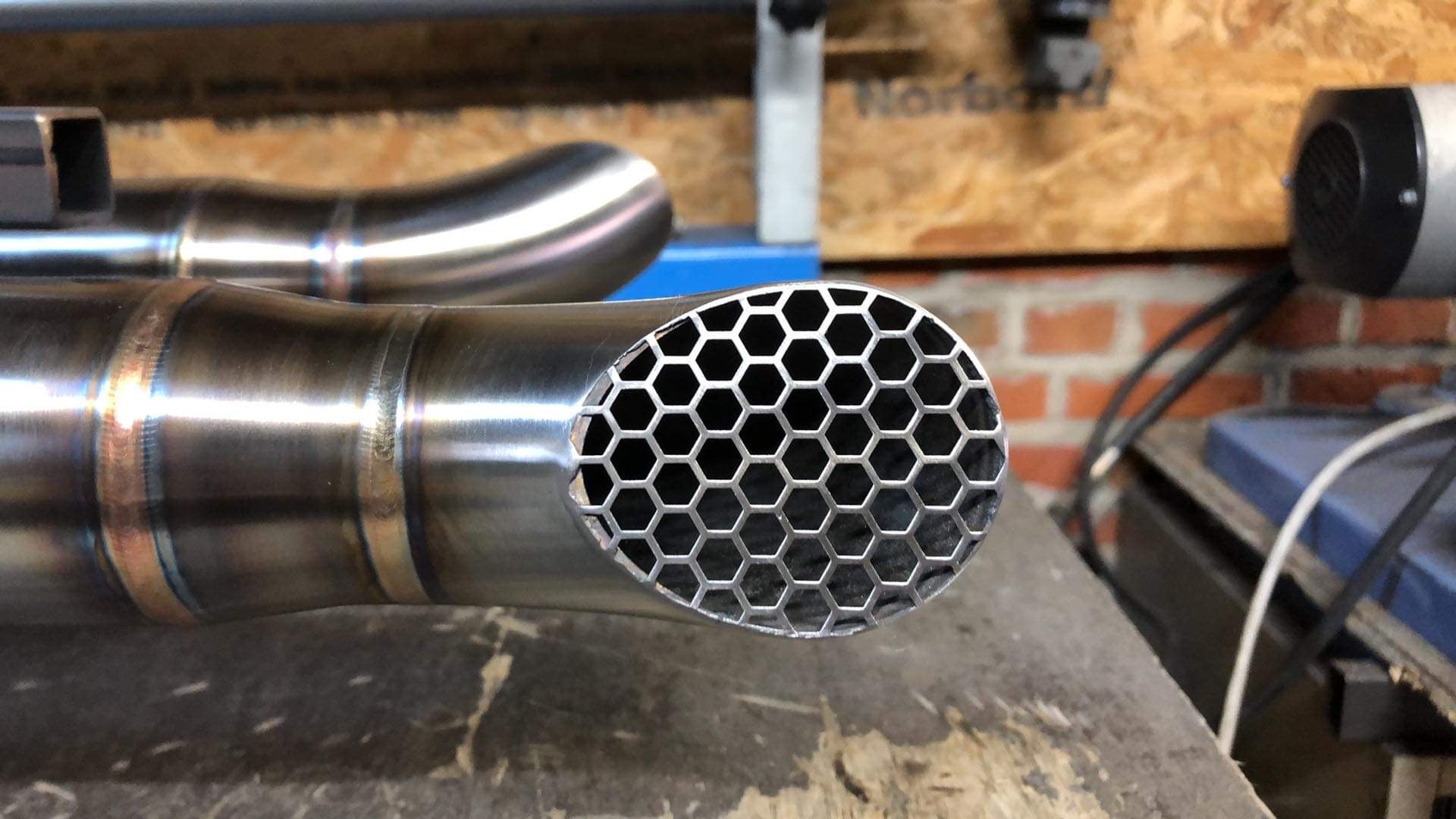 BMW R18 Exhaust Two Smoking Barrels - MAD Exhausts